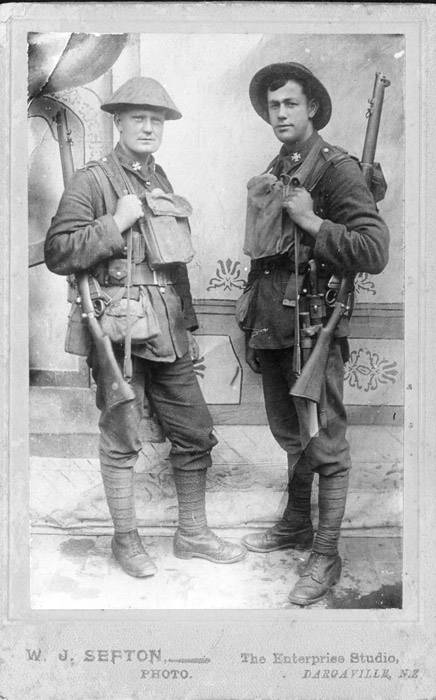 2 Hume WW1 soldiers